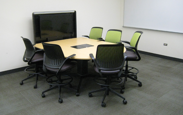 Group study room workstation